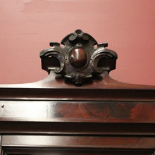 Load image into Gallery viewer, Antique English Mirror, Mahogany and Flame Mahogany Wall Mirror. B11296