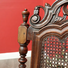 Load image into Gallery viewer, x SOLD Antique English Walnut, Cane and Green Leather Buttoned Chesterfield Chaise, Lounge Sofa. B11932