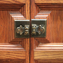 Load image into Gallery viewer, x SOLD Drexel Heritage Guildhall Collection Six Drawer Sideboard, Buffet, Cabinet or Cupboard. B11811