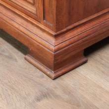 Load image into Gallery viewer, x SOLD Drexel Heritage Guildhall Collection Six Drawer Sideboard, Buffet, Cabinet or Cupboard. B11811