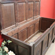 Load image into Gallery viewer, x SOLD Antique French Coffer, Lift Lid Blanket Box, Storage Trunk or Bedroom Chest. B11698