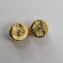 Load image into Gallery viewer, Pair of Vintage 18ct Yellow Gold and Green Jade Teardrop Earrings with Ornate Fan Design. B13173