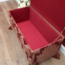 Load image into Gallery viewer, Vintage French Mahogany and Fabric Button Seat Blanket Box of End-of-bed Seat. B11908