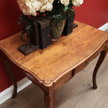 Load image into Gallery viewer, An Antique French Oak Hall Table, Entry Table, Ladies Desk with a Drawer to the Apron. B11836

