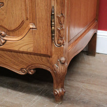 Load image into Gallery viewer, x SOLD Vintage French Oak Drinks Cabinet, Hall Cupboard or Linen Press, TV Unit. B11558