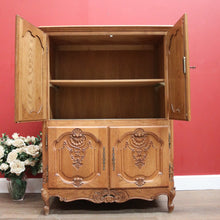 Load image into Gallery viewer, x SOLD Vintage French Oak Drinks Cabinet, Hall Cupboard or Linen Press, TV Unit. B11558