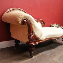 Load image into Gallery viewer, x SOLD Antique Australian Cedar Single ended Chaise, Lounge, Settee, with Castors. B12343