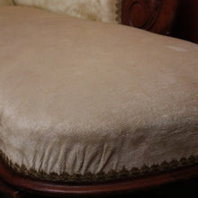 Load image into Gallery viewer, x SOLD Antique Australian Cedar Single ended Chaise, Lounge, Settee, with Castors. B12343