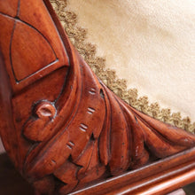 Load image into Gallery viewer, x SOLD Antique Australian Cedar Single ended Chaise, Lounge, Settee, with Castors. B12343