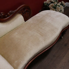 Load image into Gallery viewer, x SOLD Antique Australian Cedar Single ended Chaise, Lounge, Settee, with Castors. B12343