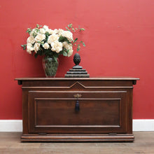 Load image into Gallery viewer, x SOLD Antique English Oak Trunk, can be used as a Coffee Table, Blanket Box, Storage Chest. B12333