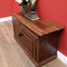 Load image into Gallery viewer, x SOLD Antique English Oak Trunk, can be used as a Coffee Table, Blanket Box, Storage Chest. B12333