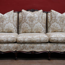 Load image into Gallery viewer, Grand Antique Victorian-Style Walnut Sofa with Cream Floral Upholstery and Cushions. B12695