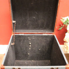 Load image into Gallery viewer, A Leather bound Denim Storage Box or Toy / Shoe Box by Pepe Jeans Est 1973 London. B12370