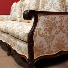 Load image into Gallery viewer, Grand Antique Victorian-Style Walnut Sofa with Cream Floral Upholstery and Cushions. B12695