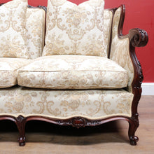 Load image into Gallery viewer, Grand Antique Victorian-Style Walnut Sofa with Cream Floral Upholstery and Cushions. B12695