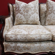 Load image into Gallery viewer, Grand Antique Victorian-Style Walnut Sofa with Cream Floral Upholstery and Cushions. B12695