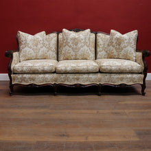 Load image into Gallery viewer, Grand Antique Victorian-Style Walnut Sofa with Cream Floral Upholstery and Cushions. B12695