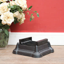 Load image into Gallery viewer, Antique Australian Metters Cast Iron Boot Scraper with Grill. B12699