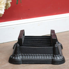 Load image into Gallery viewer, Antique Australian Metters Cast Iron Boot Scraper with Grill. B12699