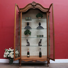 Load image into Gallery viewer, Vintage French Louis XV Style Walnut Vitrine Display Cabinet with Curved Glass. B13117