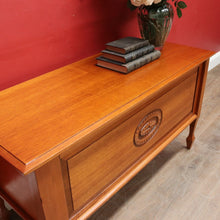 Load image into Gallery viewer, Vintage Australian Maple Lift Lid Blanket Box with Carved Floral Medallion Panel. B13125