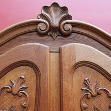 Load image into Gallery viewer, Antique French Oak 4 Door Breakfront Wardrobe Armoire with Hanging Rail and Shelves. B12804