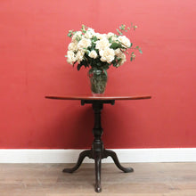 Load image into Gallery viewer, x SOLD 1850s Australian Cedar Tilt-Top Pedestal Table with Tri-Leg Base. B12517