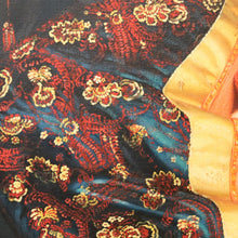 Load image into Gallery viewer, x SOLD Oil on Board Chinese Woman with a Fan, in a gilt gold-coloured Frame. Chinese Girl. Signed May Lin.B12069