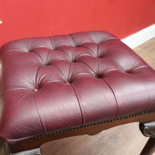 Load image into Gallery viewer, Antique English Mahogany Bedroom Stool c1940 Burgundy Leather Seat. B12920