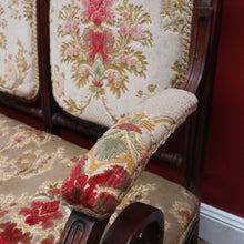 Load image into Gallery viewer, Antique French Oak 3 Seat Settee Chaise Upholstered Palour Lounge B13012