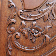 Load image into Gallery viewer, Antique French oak wardrobe / armoire with breakfront centre and fitted interior. B12722