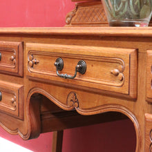 Load image into Gallery viewer, Vintage French tri mirror dressing table with bevelled mirrors and five drawers. B12801