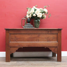 Load image into Gallery viewer, Antique French oak mule chest or blanket box circa 1850. B13027