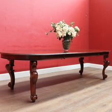 Load image into Gallery viewer, Vintage English Mahogany Dining Table with Two Extension Leaves Circa 1940. B13025