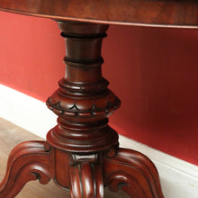 Load image into Gallery viewer, Antique English Fold Over Card Table or Pedestal Hall / Lamp Table. B12243