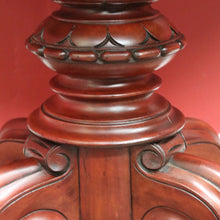 Load image into Gallery viewer, Antique English Fold Over Card Table or Pedestal Hall / Lamp Table. B12243