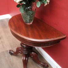 Load image into Gallery viewer, Antique English Fold Over Card Table or Pedestal Hall / Lamp Table. B12243