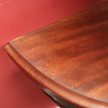 Load image into Gallery viewer, Antique English Fold Over Card Table or Pedestal Hall / Lamp Table. B12243