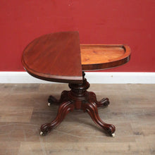 Load image into Gallery viewer, Antique English Fold Over Card Table or Pedestal Hall / Lamp Table. B12243