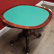 Load image into Gallery viewer, Antique English Fold Over Card Table or Pedestal Hall / Lamp Table. B12243