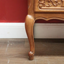 Load image into Gallery viewer, x SOLD Vintage French Chest of Drawers French Oak Three Drawer Chest Hall Entry Cabinet B10955