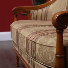Load image into Gallery viewer, x SOLD Vintage French Settee, 2 Seat Sofa, Lounge, Vintage Hall Chair Gold and Burgundy. B10443