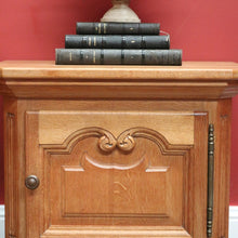 Load image into Gallery viewer, x SOLD Vintage French Lamp Tables, Pair of Vintage Bedside Tables, Bedside Cabinets B11026