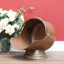 Load image into Gallery viewer, Antique French Brass and Copper Coal Scuttle, Coal Bucket, Fire Wood Holder B10777