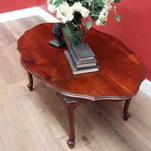 Load image into Gallery viewer, x SOLD Vintage French Mahogany Cabriole Leg Shaped Top Coffee Lamp side Table B10692