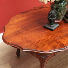 Load image into Gallery viewer, x SOLD Vintage French Mahogany Cabriole Leg Shaped Top Coffee Lamp side Table B10692