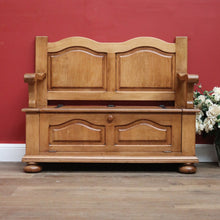 Load image into Gallery viewer, Vintage French Hall Seat, Lift lid Shoe Box, Hall Seat Armchair, Chair Storage B10586