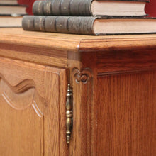 Load image into Gallery viewer, x SOLD Pair of Vintage French Bedside Tables, Lamp, Side Tables with French Scroll Feet B10949