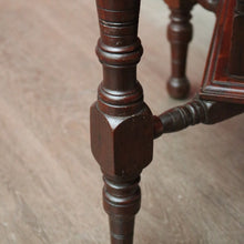 Load image into Gallery viewer, x SOLD Antique English Occasional Table, Antique Walnut Octagonal Side Table Lamp Table. B9695